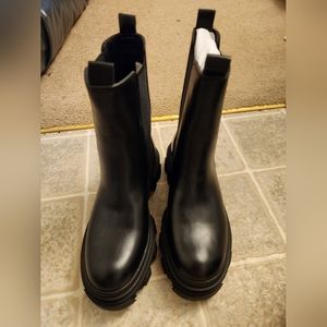 DREAM PAIRS Women's Black Combat Platform Boots size 6.5